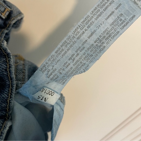 Zara Paperbag Waist Barrel Leg Jeans Medium Wash‎ - Picture 4 of 4